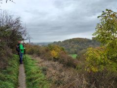 08_2025-11-01_Nette-Schieferpfad