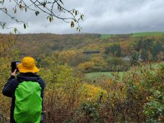 37_2025-11-01_Nette-Schieferpfad